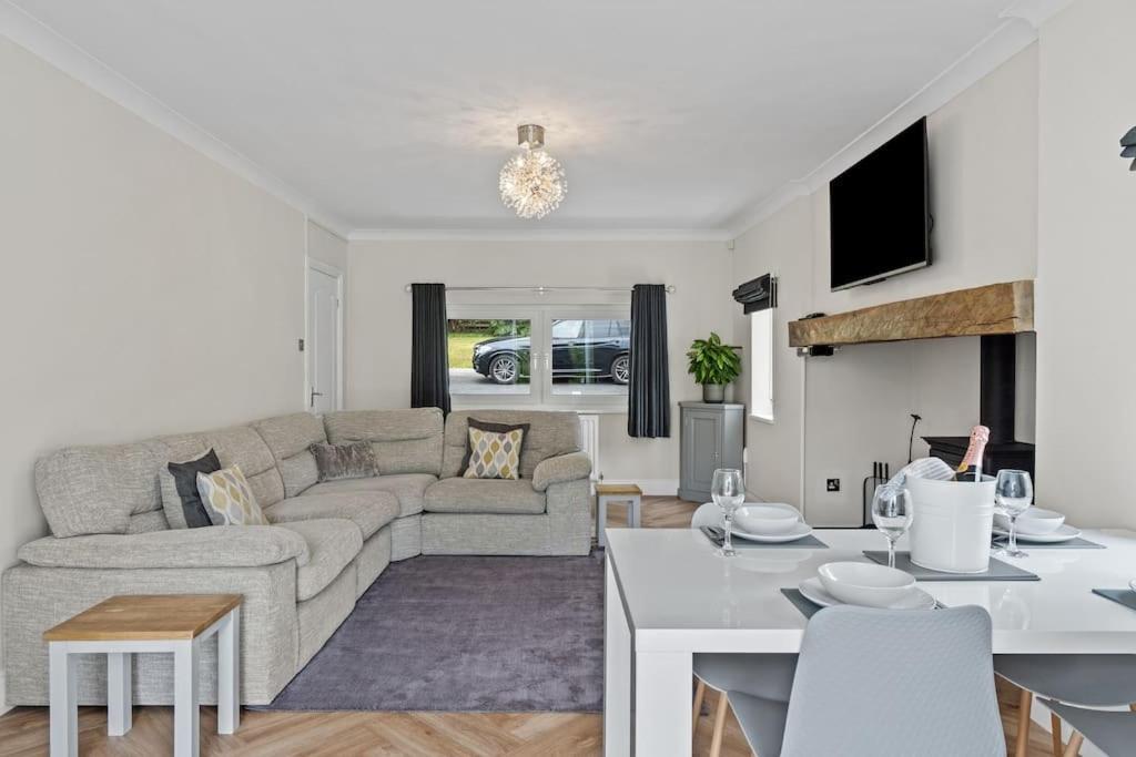 White Cottage Stunning Contemporary 2 Bedroom 2 Ensuite Annex With Hot Tub Plymouth Exterior photo